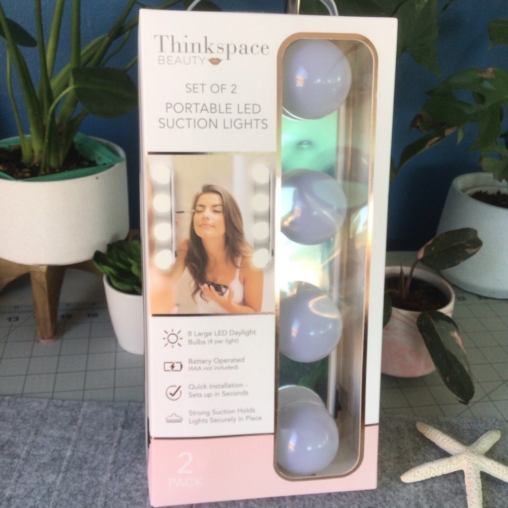 LED Portable lights NWT
